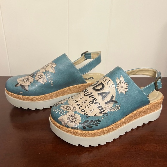 New DOGO Vegan Leather Wedge Sandals - Make Today So Awesome Design blue cream 9 - Picture 5 of 12